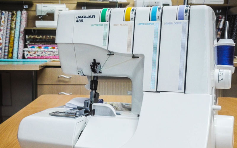 Jaguar 489 Overlocker from GUR Sewing Machines