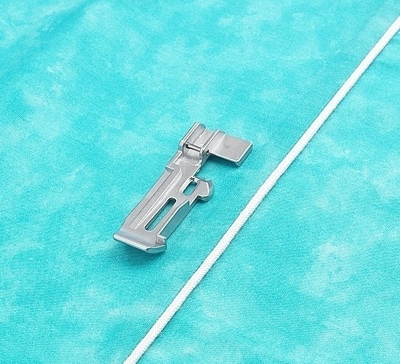 Pfaff Overlock Piping Foot Sewing Machine Feet