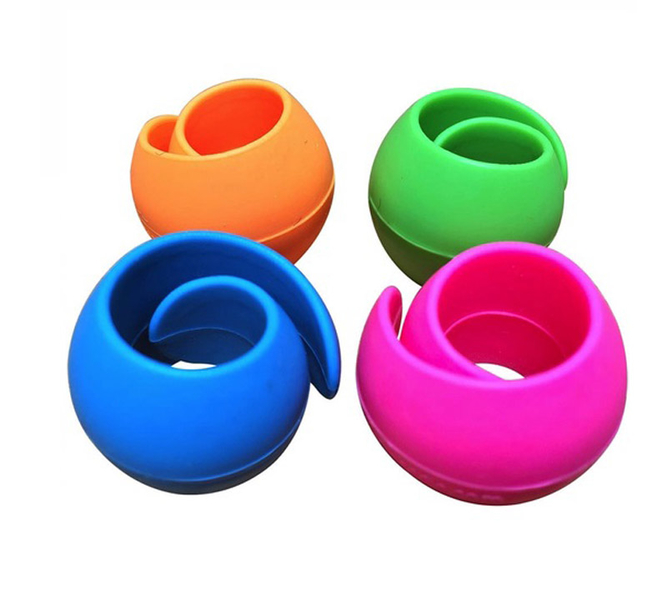 SewCraft 12 Assorted Thread Spool Peel Huggers Storage Organiser